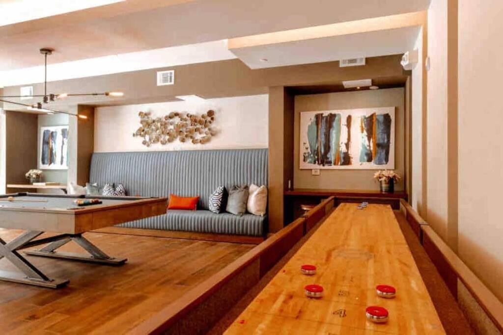 Appartement Downtown Living 1Br W/ Free Parking Garage à Houston Extérieur photo