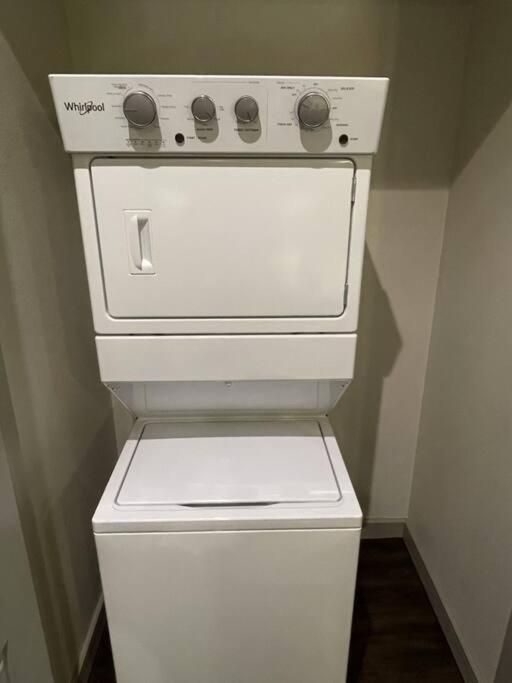 Appartement Downtown Living 1Br W/ Free Parking Garage à Houston Extérieur photo